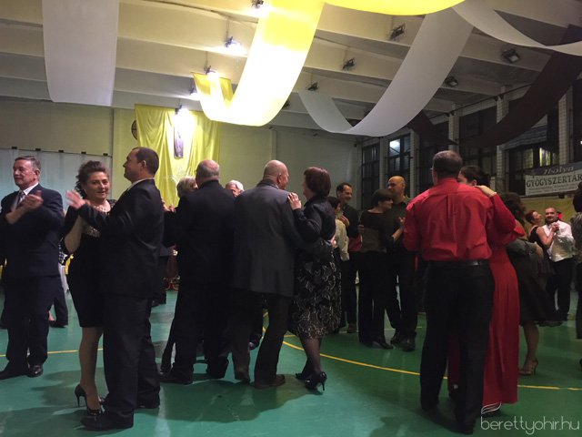 12. Jótékonysági Kórházbál 44